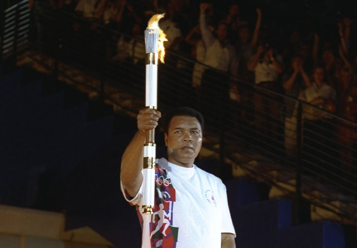 Snoop Dogg Carries Olympic Torch For Paris 2024 Games As "Special Correspondent" Snoop Dogg Carries Olympic Torch For Paris 2024 Games As "Special Correspondent"