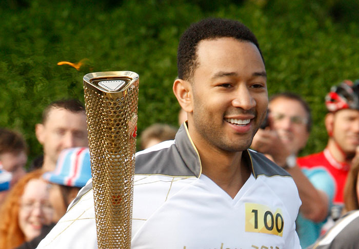 Snoop Dogg Carries Olympic Torch For Paris 2024 Games As "Special Correspondent" Snoop Dogg Carries Olympic Torch For Paris 2024 Games As "Special Correspondent"