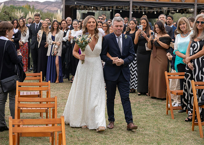 Woman Catches Stepfather Saying She’s Not His “Real” Child, Makes Him Regret It Years Later Woman Catches Stepfather Saying She’s Not His “Real” Child, Makes Him Regret It Years Later