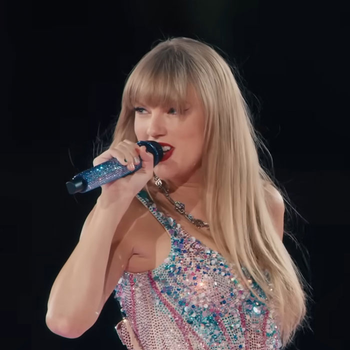 “Childless” And “Unmarried” Taylor Swift Criticisms In New Op-Ed Spark Misogyny Accusations “Childless” And “Unmarried” Taylor Swift Criticisms In New Op-Ed Spark Misogyny Accusations