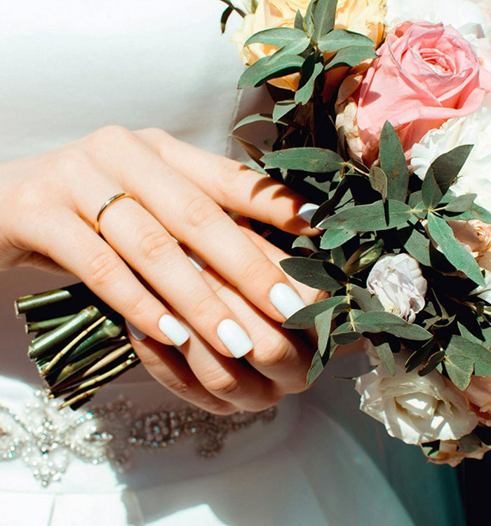 Bride Calls Her Wedding “Merely A Legal Formality”, Refuses To Take The Day Off From Work Bride Calls Her Wedding “Merely A Legal Formality”, Refuses To Take The Day Off From Work