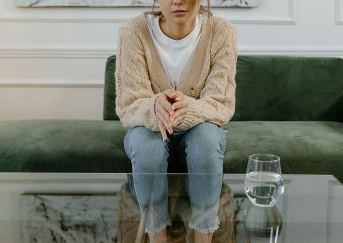 Man Brushes Off Wife’s Concern About His Relationship With His Sister, People Have Their Doubts Man Brushes Off Wife’s Concern About His Relationship With His Sister, People Have Their Doubts