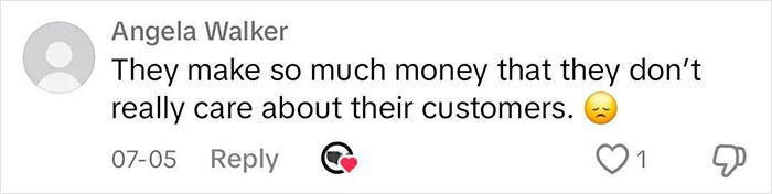 Woman Denounces SeaWorld Over Humiliating Waterslide Incident Woman Denounces SeaWorld Over Humiliating Waterslide Incident