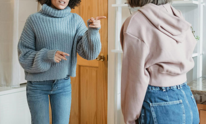 Woman Can’t Believe How Bad Of A Mother Her Sister Is, Gives Her A Harsh Reality Check Woman Can’t Believe How Bad Of A Mother Her Sister Is, Gives Her A Harsh Reality Check