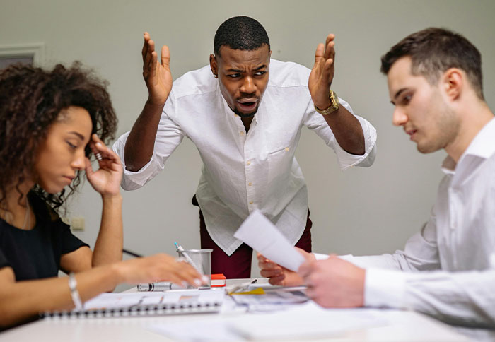 Employee Reprimanded For Being Ethical, Successfully Turns Tables On Company Employee Reprimanded For Being Ethical, Successfully Turns Tables On Company