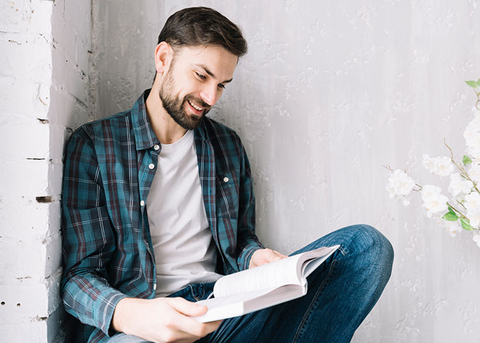 Women Roll Their Eyes At Friends Sharing Their “Icks” As Trend Reaches Peak Absurdity Women Roll Their Eyes At Friends Sharing Their “Icks” As Trend Reaches Peak Absurdity