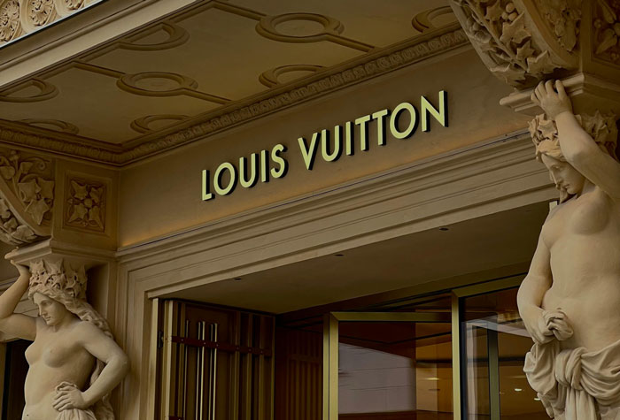 Mom Loses Teen's Louis Vuitton Bag After Lending It To Friend, She Snaps At Her, Drama Ensues Mom Loses Teen's Louis Vuitton Bag After Lending It To Friend, She Snaps At Her, Drama Ensues