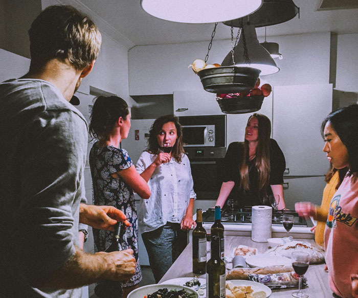 Man Rejects Bride’s BFF’s Polyamorous Partners To Prevent Family Backlash, Receives An Ultimatum Man Rejects Bride’s BFF’s Polyamorous Partners To Prevent Family Backlash, Receives An Ultimatum