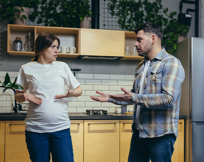 Man Turns His Back On Cheating Ex And Her Baby After DNA Test Results: “She’s On Her Own” Man Turns His Back On Cheating Ex And Her Baby After DNA Test Results: “She’s On Her Own”