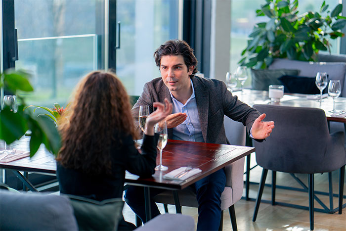 Man Leaves GF Without A Ride And Ignores Her Calls For Not Dropping His Misogynistic Comment Man Leaves GF Without A Ride And Ignores Her Calls For Not Dropping His Misogynistic Comment