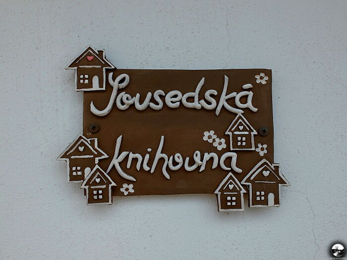 In A Bookworm’s Paradise: A Cozy Neighborhood Library In The Czech Republic In A Bookworm’s Paradise: A Cozy Neighborhood Library In The Czech Republic