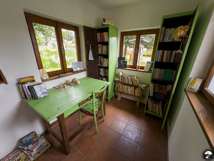 In A Bookworm’s Paradise: A Cozy Neighborhood Library In The Czech Republic In A Bookworm’s Paradise: A Cozy Neighborhood Library In The Czech Republic