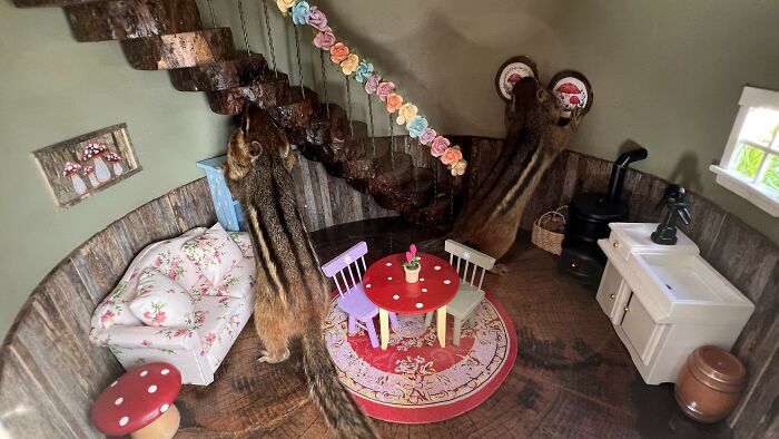 I Turned Tree Stumps Into A Chipmunk Village During The Pandemic I Turned Tree Stumps Into A Chipmunk Village During The Pandemic