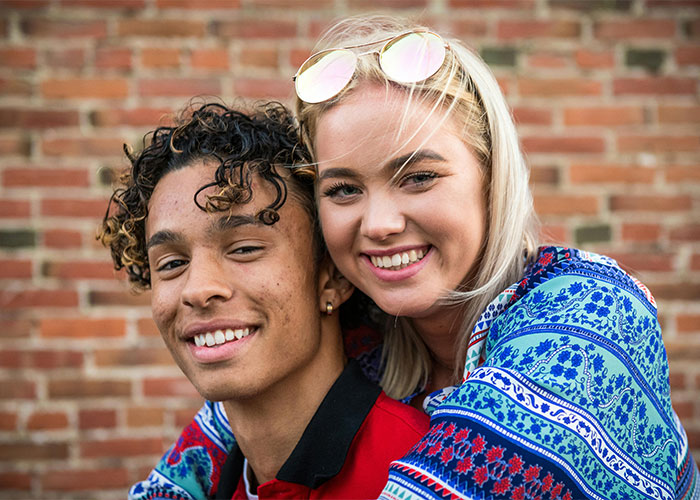 BF Holds His Partner Underwater, Is Surprised She Is Shaken And Upset BF Holds His Partner Underwater, Is Surprised She Is Shaken And Upset