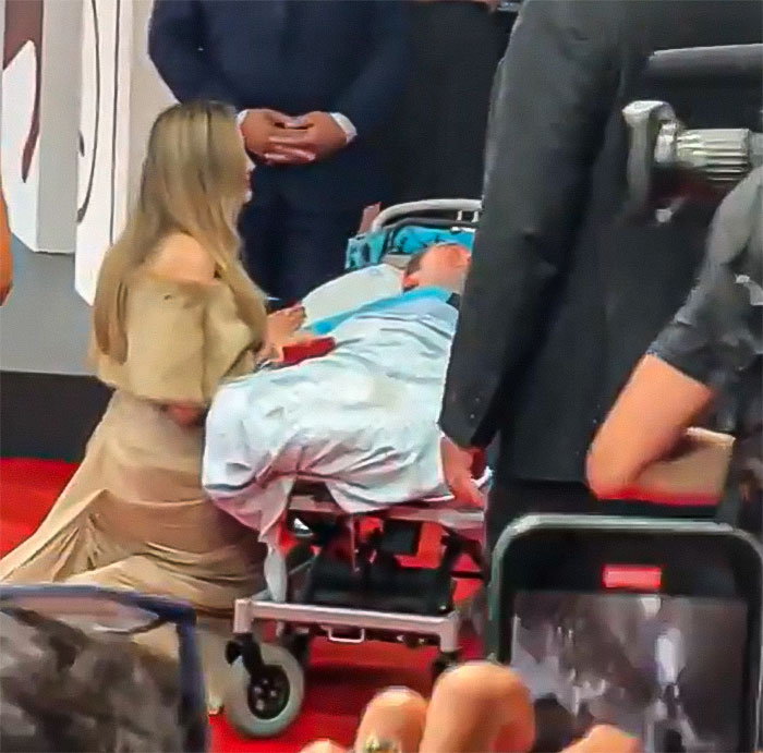 People Praise Angelina Jolie For 8 Minutes In Venice, Leaving The “Maria” Actress In Tears People Praise Angelina Jolie For 8 Minutes In Venice, Leaving The “Maria” Actress In Tears