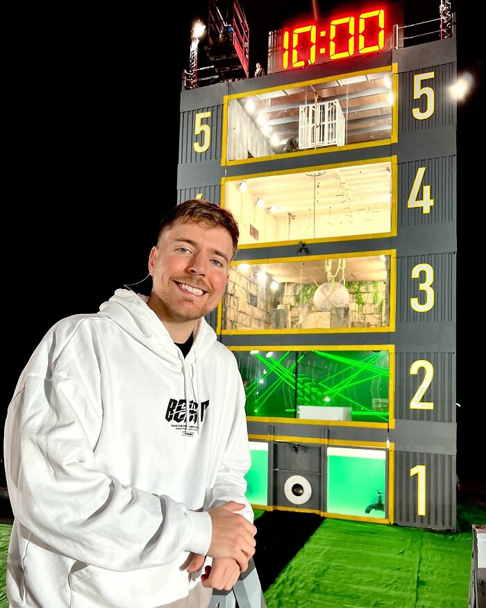 YouTube’s Biggest Star MrBeast Addresses “Bad Jokes” After His Racist Remarks Resurface YouTube’s Biggest Star MrBeast Addresses “Bad Jokes” After His Racist Remarks Resurface