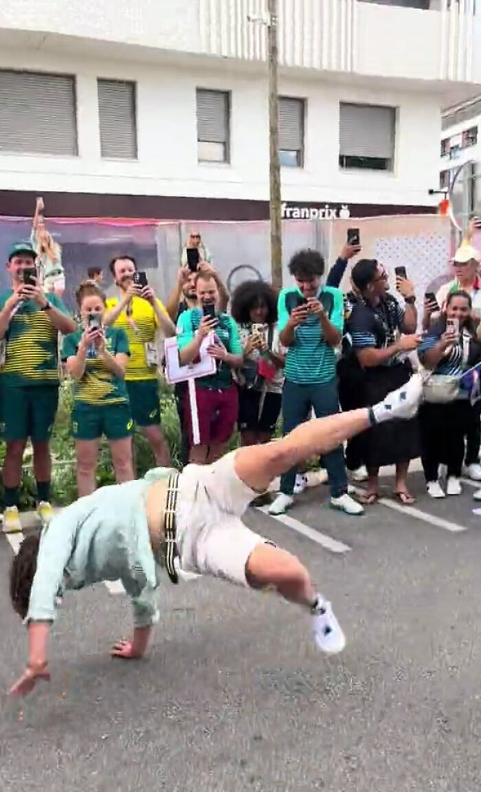 Unseen Footage Of Bullied Aussie Breaker Has Fans Asking, “Where Was This In The Competition?” Unseen Footage Of Bullied Aussie Breaker Has Fans Asking, “Where Was This In The Competition?”