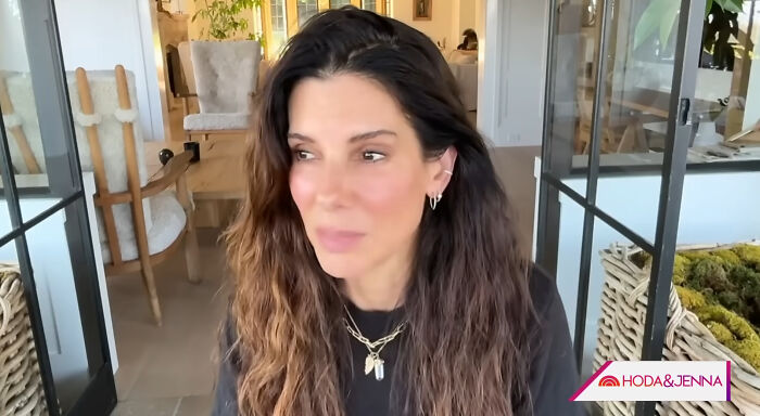 Sandra Bullock Says Turning 60 Is “Pretty Awesome” In Heartwarming Birthday Message Sandra Bullock Says Turning 60 Is “Pretty Awesome” In Heartwarming Birthday Message