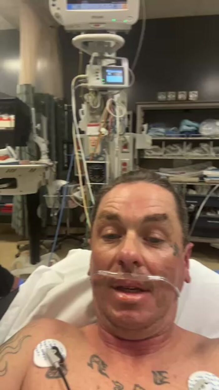 Kelly Osbourne Issues Warning After Boyfriend, Slipknot's Sid Wilson, “Set Himself On Fire” Kelly Osbourne Issues Warning After Boyfriend, Slipknot's Sid Wilson, “Set Himself On Fire”