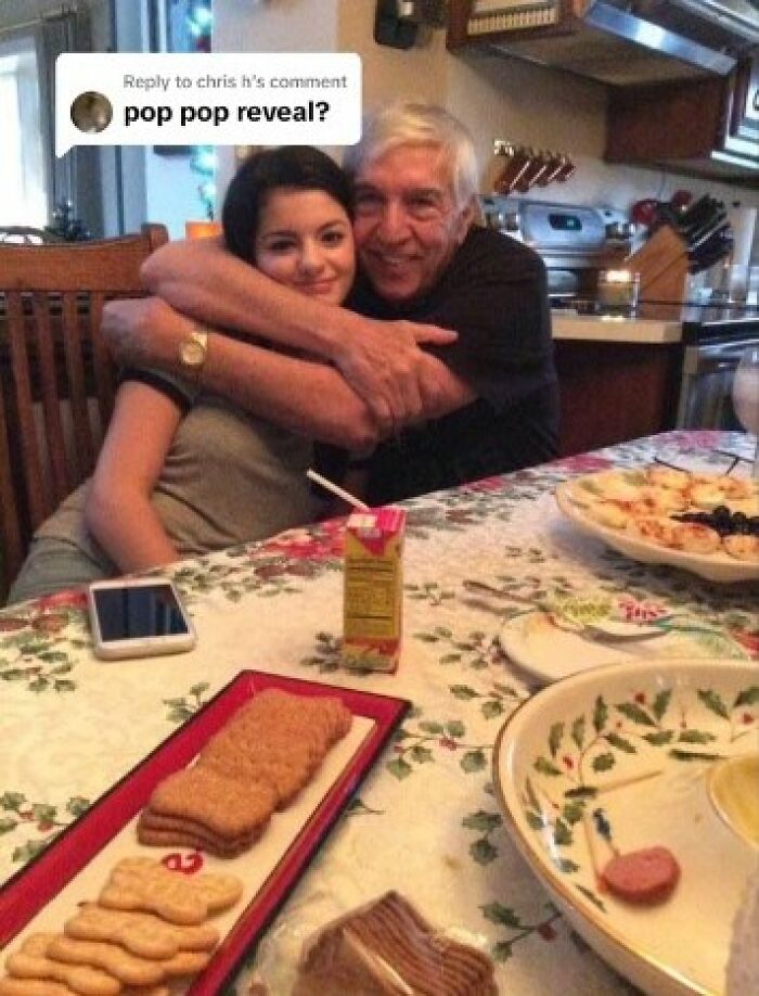 Woman Buys Her Late Grandfather’s Car Only To Discover A Heartwarming Recording Woman Buys Her Late Grandfather’s Car Only To Discover A Heartwarming Recording