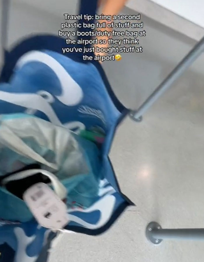 Passenger Comes Up With "Genius" Airport Packing Hack To Save Money On Checked Bags Passenger Comes Up With "Genius" Airport Packing Hack To Save Money On Checked Bags