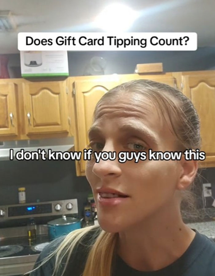 “Tipping Is Out Of Control”: Waitress Rejects 35% Gift Card Tip, Leaving Customer Confused “Tipping Is Out Of Control”: Waitress Rejects 35% Gift Card Tip, Leaving Customer Confused
