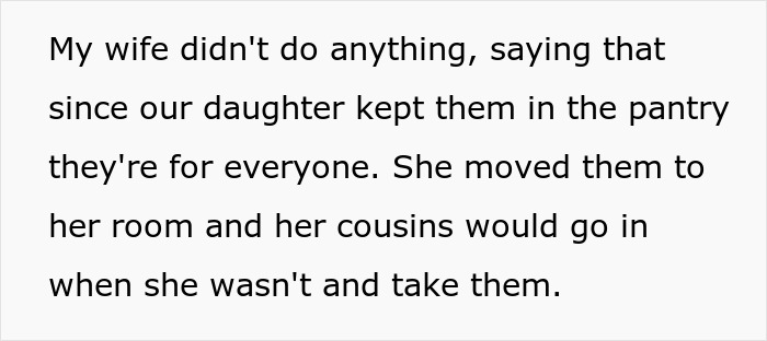 Daughter in Tears After Dad Buys Locked Storage Bin To Protect Her Snacks From Cousins Daughter in Tears After Dad Buys Locked Storage Bin To Protect Her Snacks From Cousins