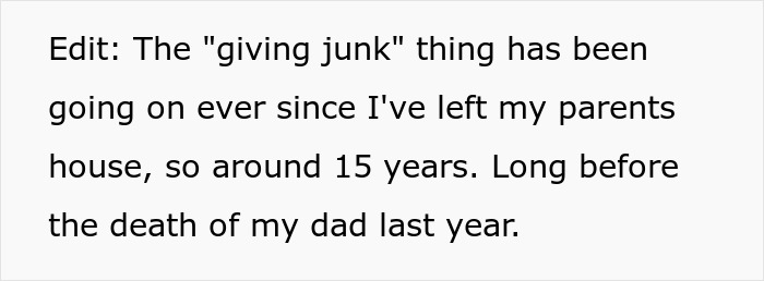Guy Hides 200 Ducks In His Mom’s House To Get Back At Her For Junk, His “Revenge” Backfires Guy Hides 200 Ducks In His Mom’s House To Get Back At Her For Junk, His “Revenge” Backfires
