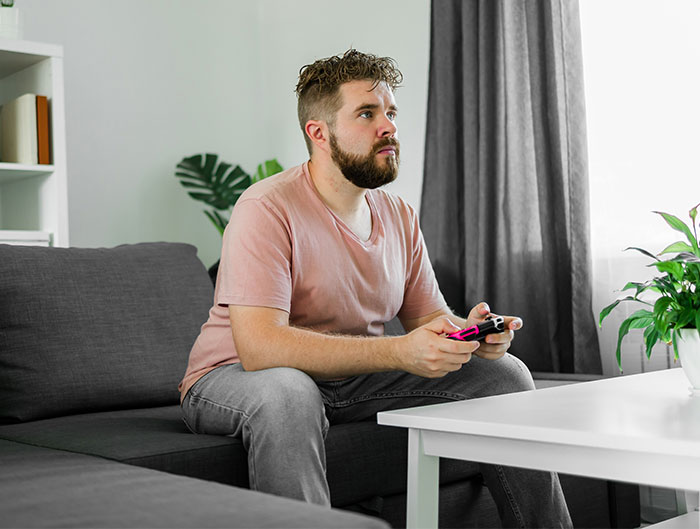 Woman Becomes The Embodiment Of ‘Shocked Pikachu Face’ After Insults Make Free Babysitter Quit Woman Becomes The Embodiment Of ‘Shocked Pikachu Face’ After Insults Make Free Babysitter Quit