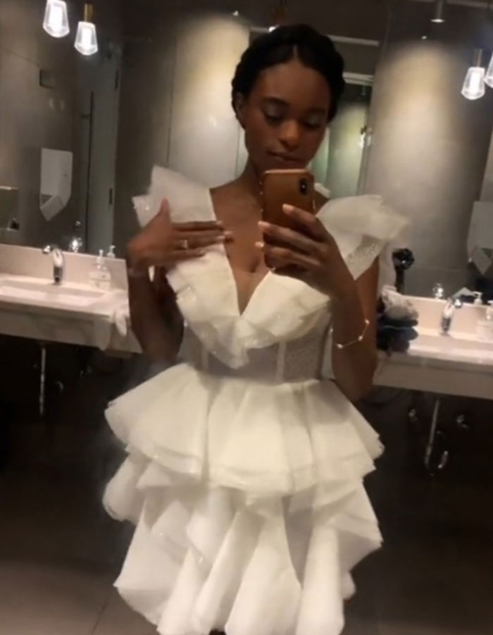 Bride’s Scam Claim Against Dress Designer Sparks Fierce Debate After Business Exposes Their Texts Bride’s Scam Claim Against Dress Designer Sparks Fierce Debate After Business Exposes Their Texts