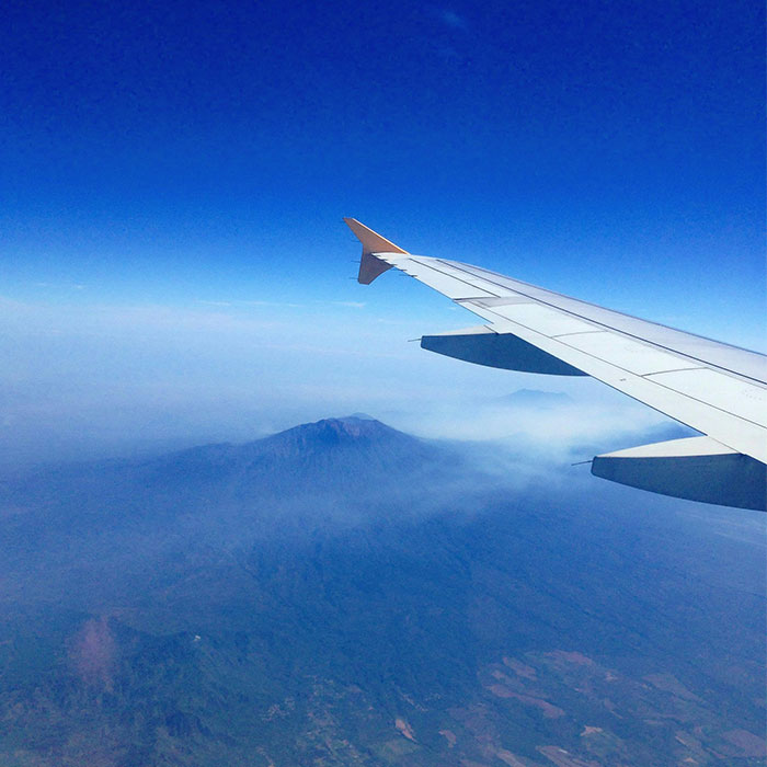 Strangers Punish Toddler For Crying Mid-Flight By Locking Her In Plane Toilet Strangers Punish Toddler For Crying Mid-Flight By Locking Her In Plane Toilet