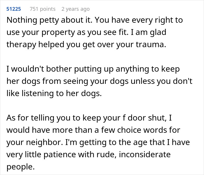 Bad Neighbors Scream At Lady For Using Her Own Yard Due To Their Reactive Dogs, She Gets Revenge Bad Neighbors Scream At Lady For Using Her Own Yard Due To Their Reactive Dogs, She Gets Revenge