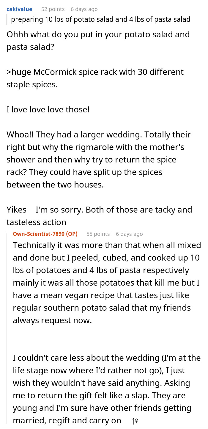 Newlyweds Ask Woman To Return Their Wedding Gift After They Didn’t Even Invite Her Newlyweds Ask Woman To Return Their Wedding Gift After They Didn’t Even Invite Her