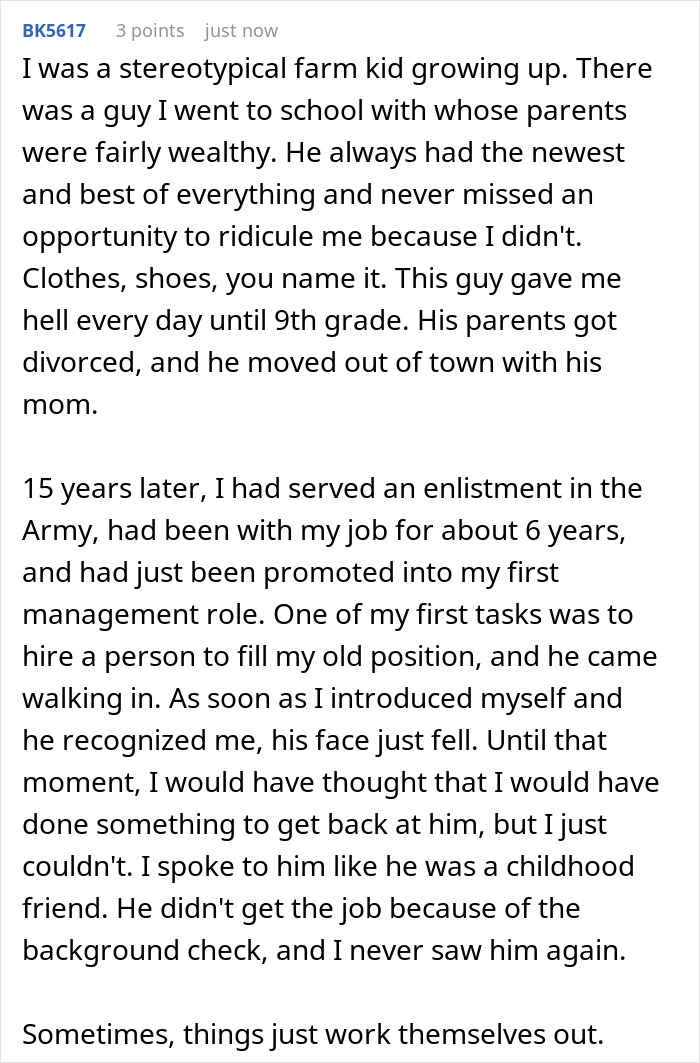 Teen Gets Back At Bully For Years Of Torture On The Last Day Of School During Graduation Ceremony Teen Gets Back At Bully For Years Of Torture On The Last Day Of School During Graduation Ceremony