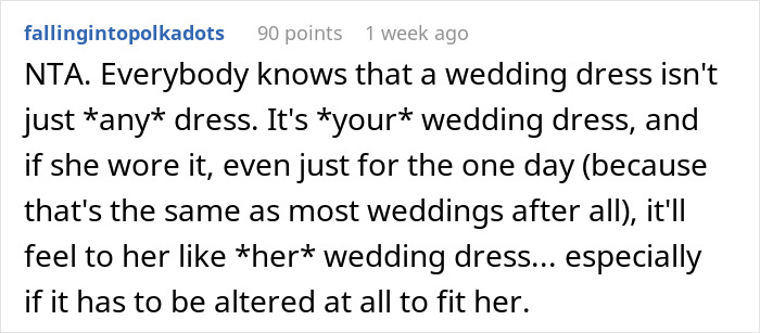 "Hide Your Dress, Please": Folks Shocked By Woman Demanding Sis Let Her Borrow Custom Wedding Dress "Hide Your Dress, Please": Folks Shocked By Woman Demanding Sis Let Her Borrow Custom Wedding Dress