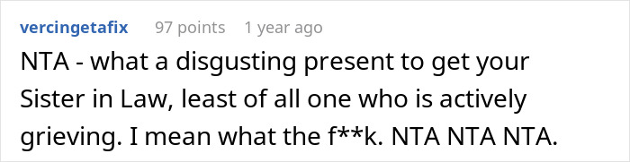 “Inconsiderate, Insecure, Pompous”: Brother's Thoughtless Gift Leads To Showdown At Dinner “Inconsiderate, Insecure, Pompous”: Brother's Thoughtless Gift Leads To Showdown At Dinner