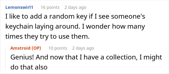 Guy Hides 200 Ducks In His Mom’s House To Get Back At Her For Junk, His “Revenge” Backfires Guy Hides 200 Ducks In His Mom’s House To Get Back At Her For Junk, His “Revenge” Backfires