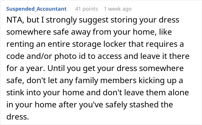 "Hide Your Dress, Please": Folks Shocked By Woman Demanding Sis Let Her Borrow Custom Wedding Dress "Hide Your Dress, Please": Folks Shocked By Woman Demanding Sis Let Her Borrow Custom Wedding Dress