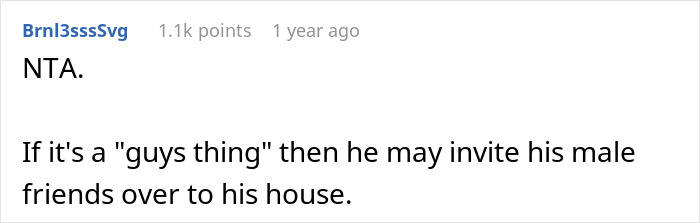 Drama Erupts As Woman “Ruins” Guy’s Safe Space By Joining Trivia Night At Local Bar, He Storms Out Drama Erupts As Woman “Ruins” Guy’s Safe Space By Joining Trivia Night At Local Bar, He Storms Out