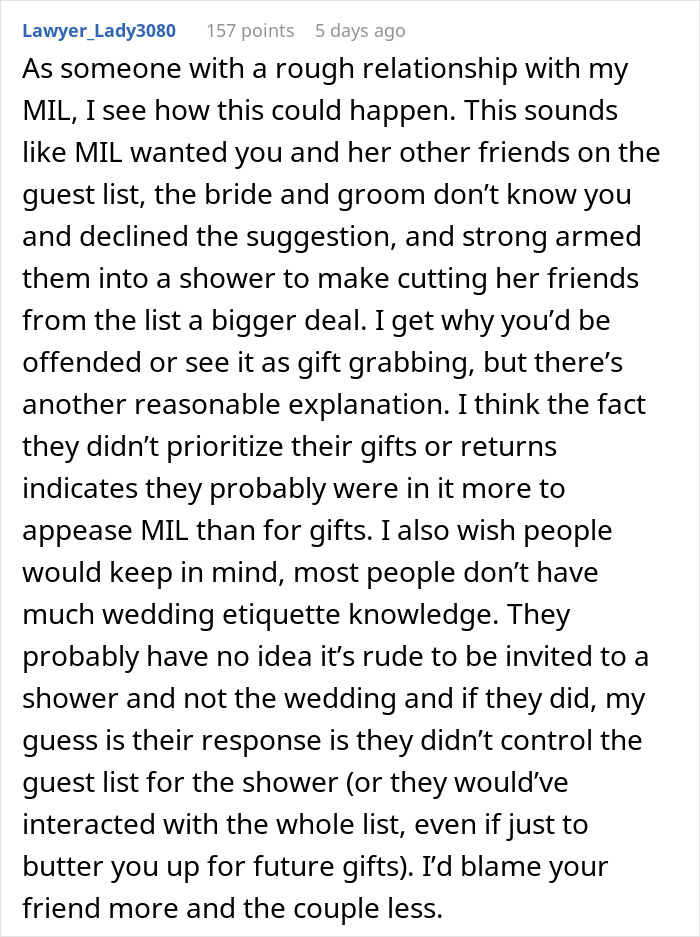 Newlyweds Ask Woman To Return Their Wedding Gift After They Didn’t Even Invite Her Newlyweds Ask Woman To Return Their Wedding Gift After They Didn’t Even Invite Her