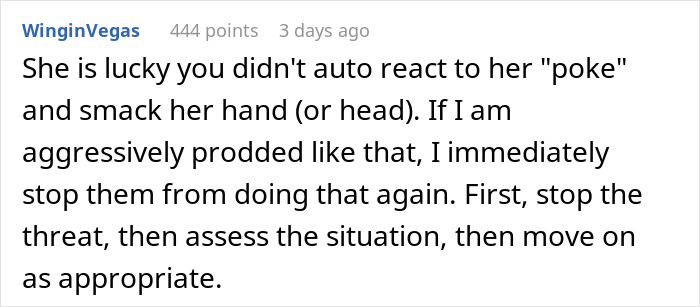 Karen Tries To Shame A Teacher For Using Their Phone, Gets Put In Place Herself Instead Karen Tries To Shame A Teacher For Using Their Phone, Gets Put In Place Herself Instead