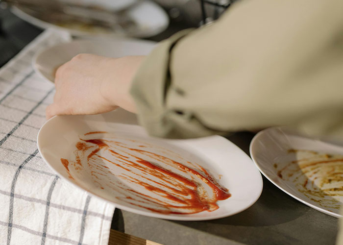 “Never Got Asked To Babysit Again”: Teen’s Weekly Nightmare Ends Thanks To Dad’s Advice “Never Got Asked To Babysit Again”: Teen’s Weekly Nightmare Ends Thanks To Dad’s Advice