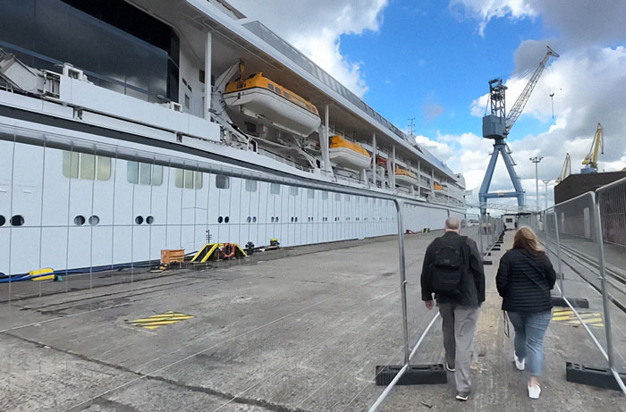 Stranded For 3 Months After Cruise Malfunction, Passengers Share Their $3,500/Month Cabin Stranded For 3 Months After Cruise Malfunction, Passengers Share Their $3,500/Month Cabin