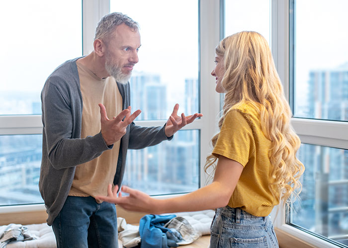 Entitled Man’s House Takeover Attempt Ends In Police Call As Daughter Refuses To Help Him Entitled Man’s House Takeover Attempt Ends In Police Call As Daughter Refuses To Help Him