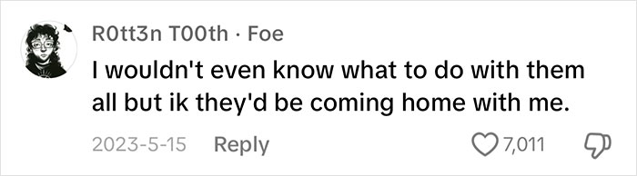 Dumpster Diver Finds Dozens Of Live Fish Just Tossed Away Behind A PetSmart, Netizens Outraged Dumpster Diver Finds Dozens Of Live Fish Just Tossed Away Behind A PetSmart, Netizens Outraged