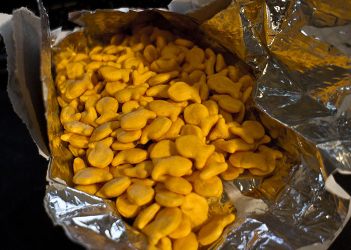 Entitled Mom Demands Passenger Give Up His Snacks For Her Son, Faces Instant Karma Entitled Mom Demands Passenger Give Up His Snacks For Her Son, Faces Instant Karma