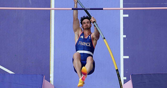 Olympic Pole Vaulter’s Viral Bulge Leads To $250k Adult Film Offer: “Show Off Your Goods”