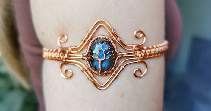 I Made A Tree Armband With A Labradorite Gemstone