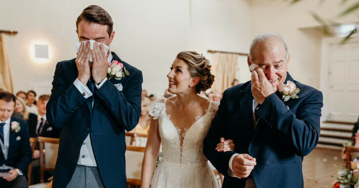 I Captured 11 Unscripted Wedding Moments That Became Award-Winning Photos