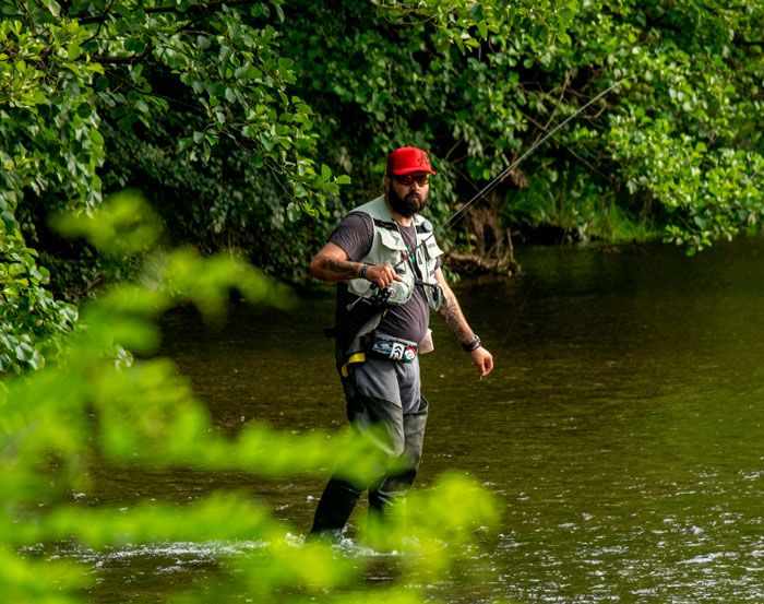 Dog Owner Schemes To Lure Fish Away From Boomers’ Fishing Zone After They Mess Up The Dog Pond Dog Owner Schemes To Lure Fish Away From Boomers’ Fishing Zone After They Mess Up The Dog Pond